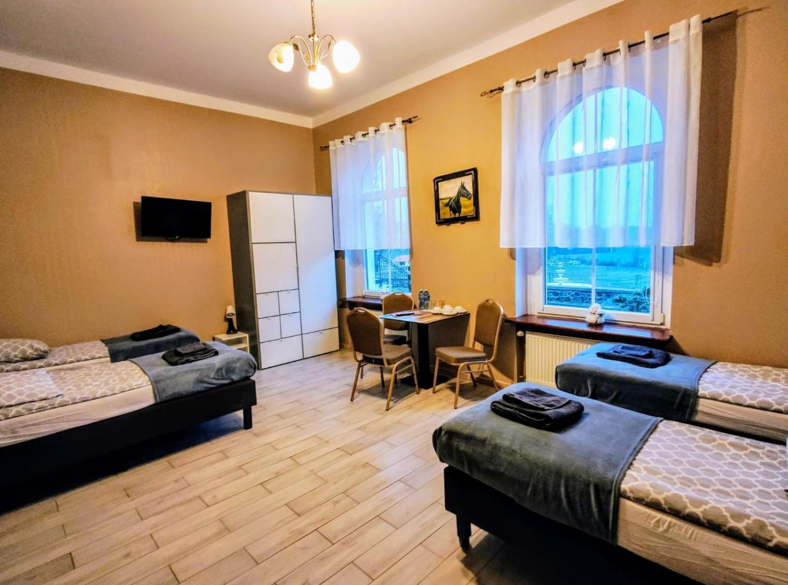 Palac Pod Bocianim Gniazdem Runowo  Exterior foto